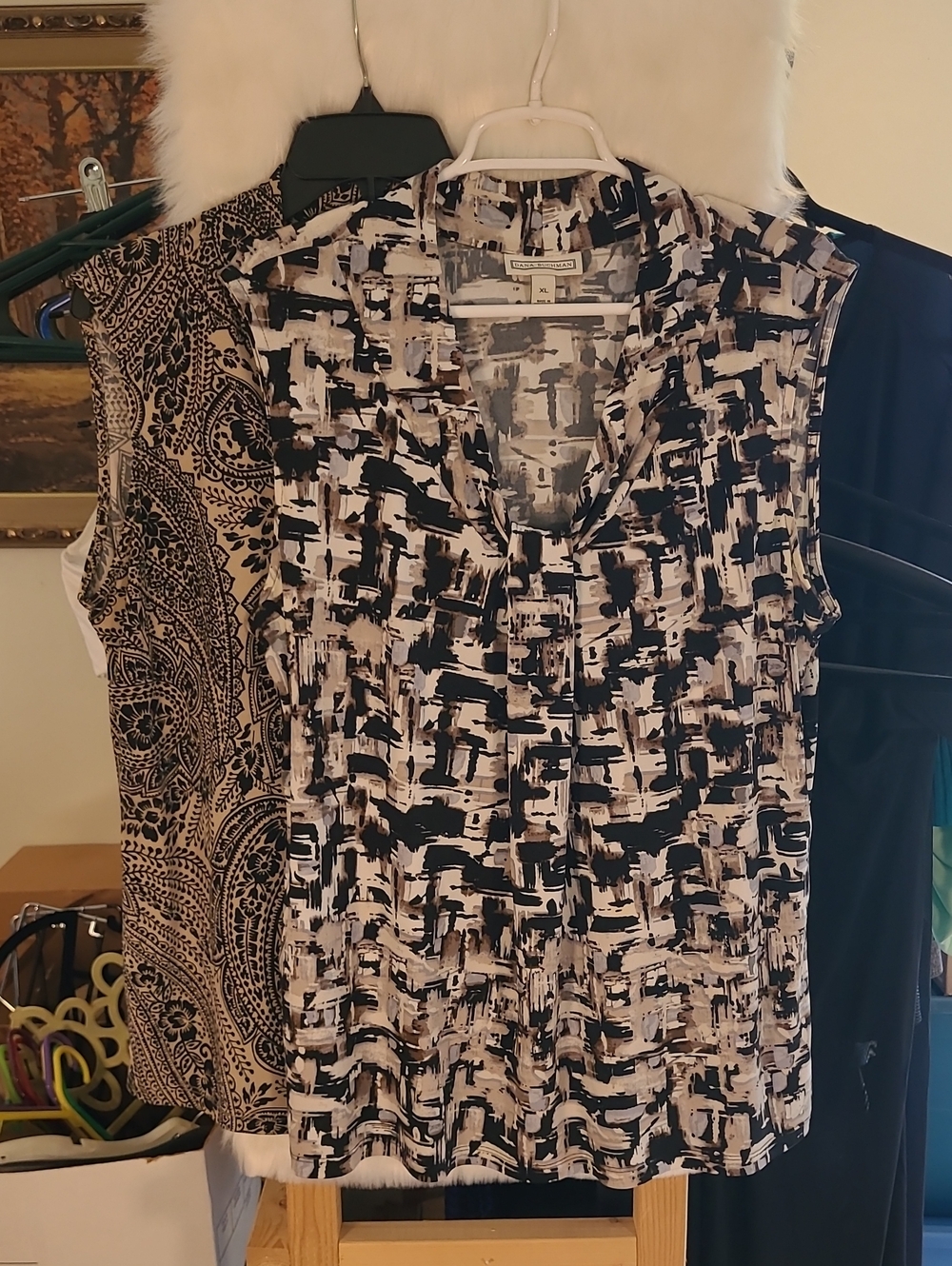 Dana Buchman Tops